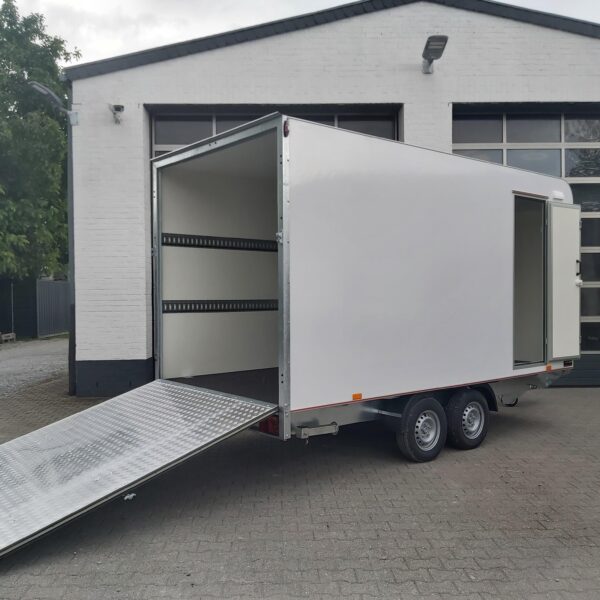 Hochlader Koffer TFSP 420T.01 420x200x210cm aero Heckrampe Seitentür 230V IL 13″ 100km/H 2700kg